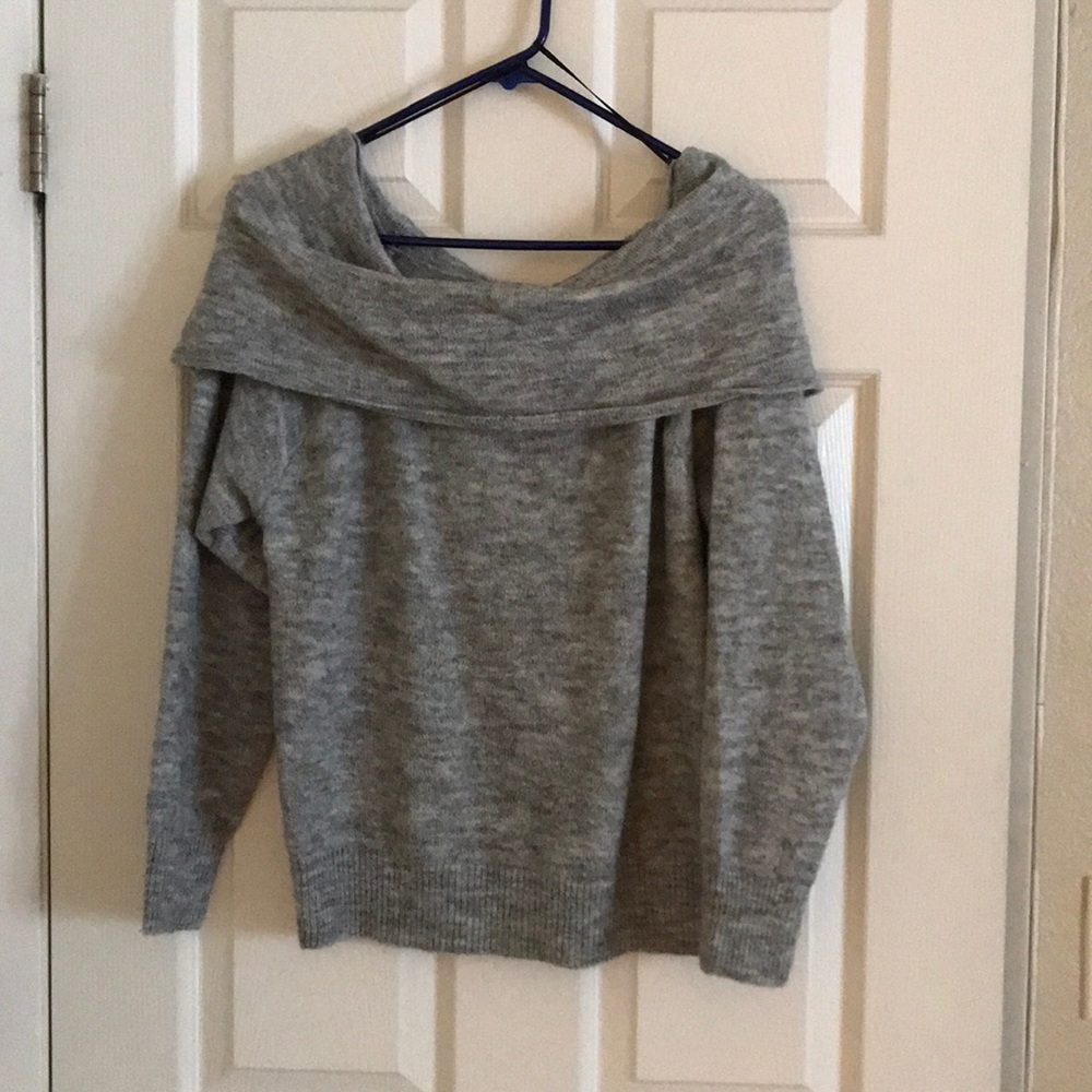 Grey sweater